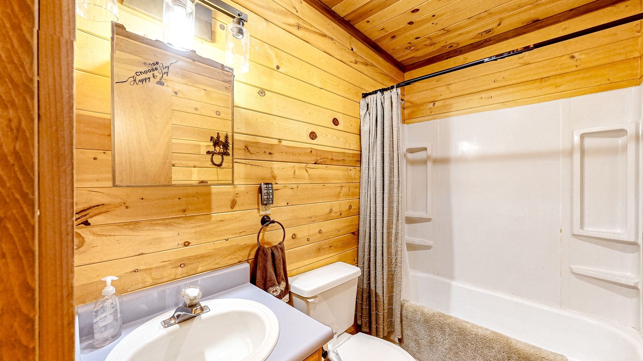 Photo of Bathroom in Park County