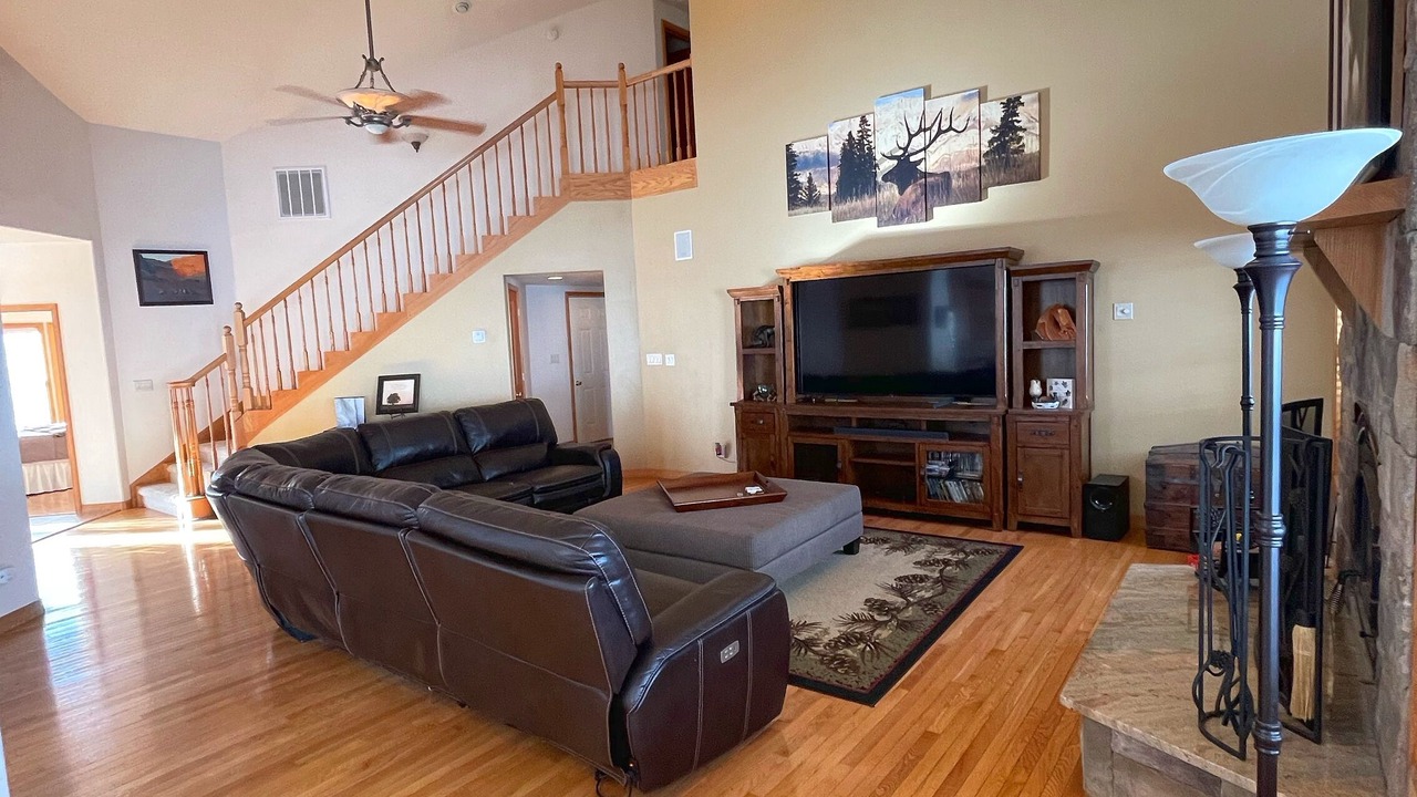 Photo of Livingroom in Star Valley Ranch