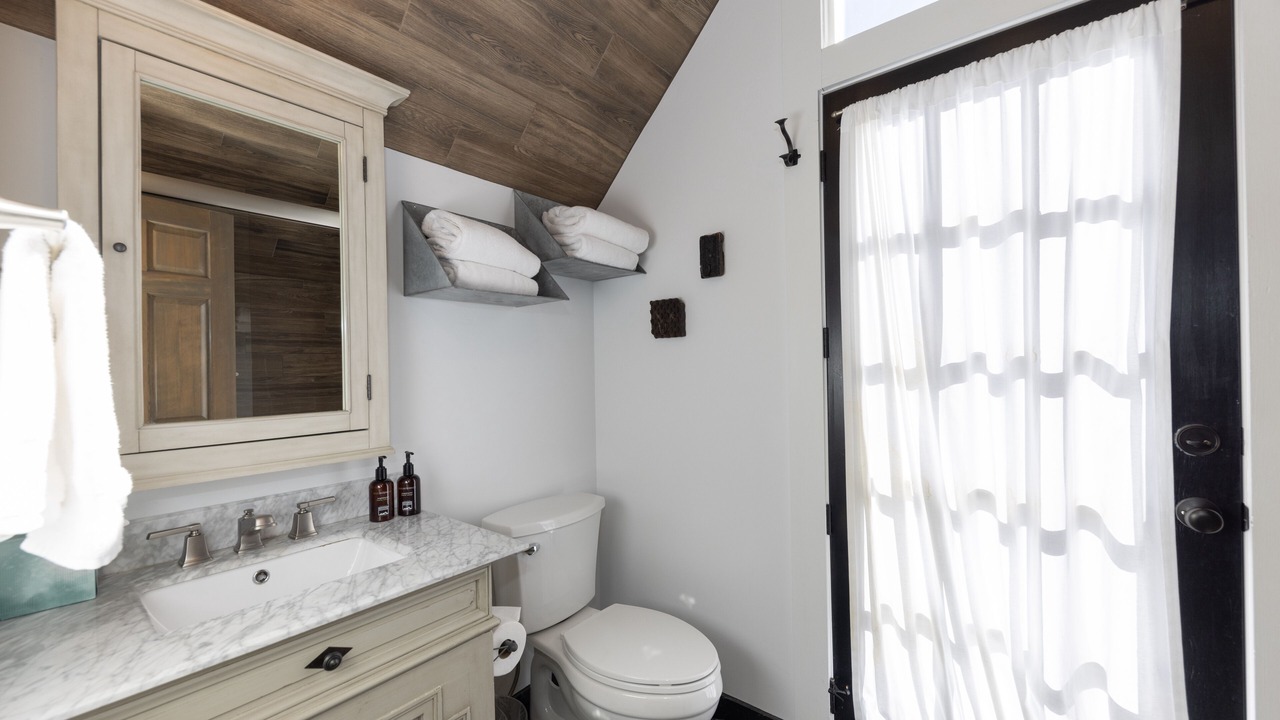 Photo of Bathroom in Historic District