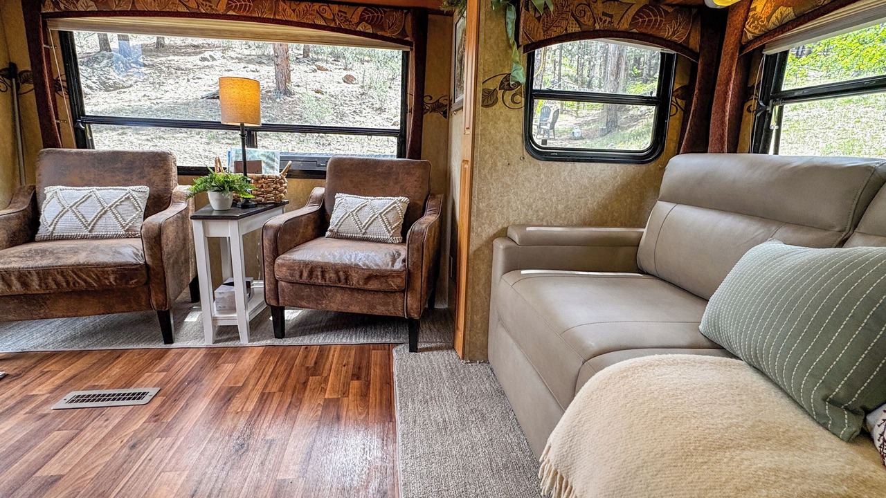 Photo of Livingroom in Lake George