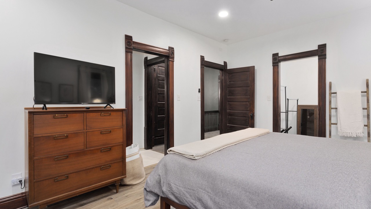Photo of Bedroom in Southmoreland