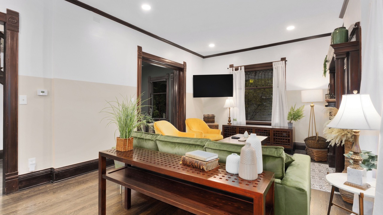 Photo of Livingroom in Southmoreland
