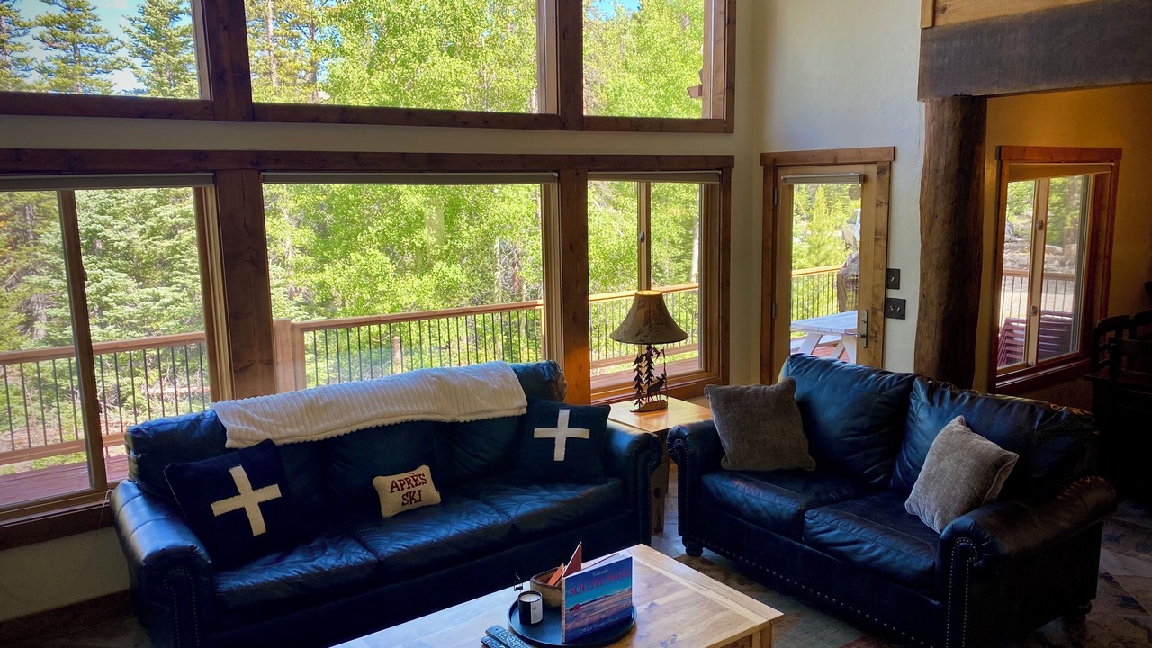 Photo of Livingroom in Valley of the Sun