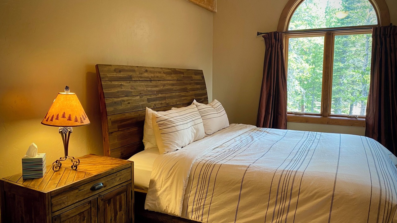 Photo of Bedroom in Valley of the Sun