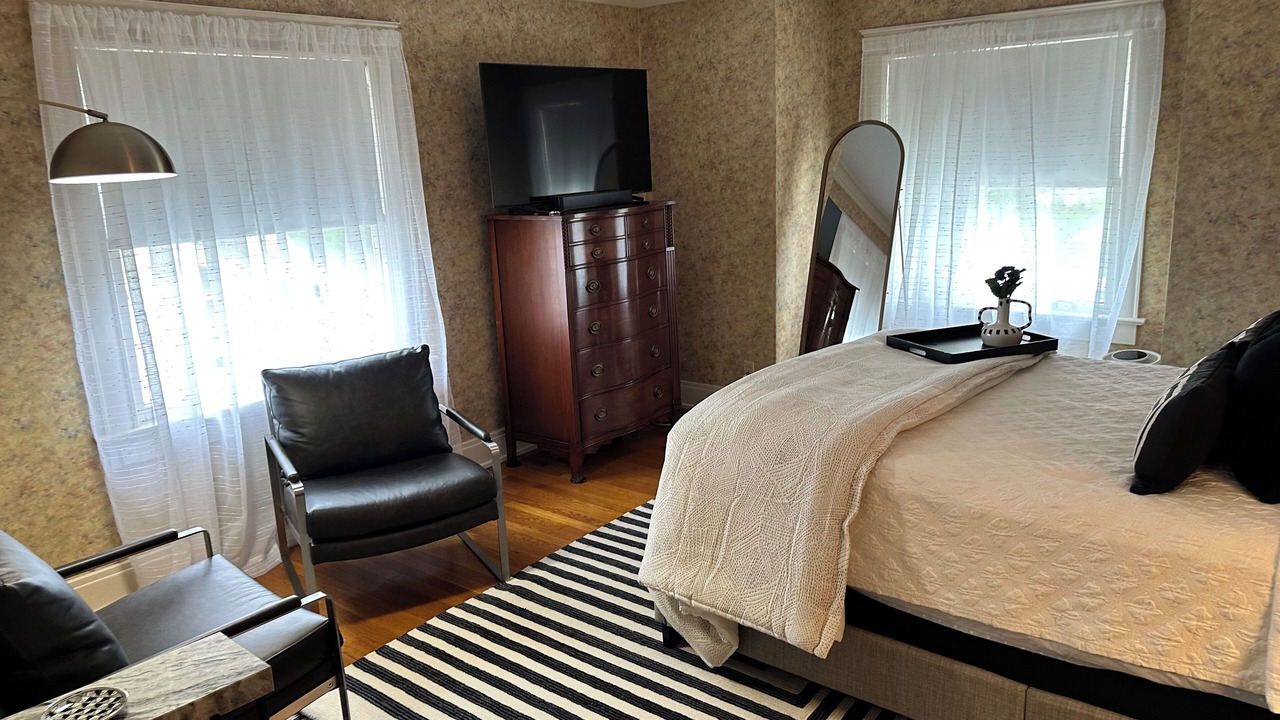 Photo of Bedroom in South Kansas City