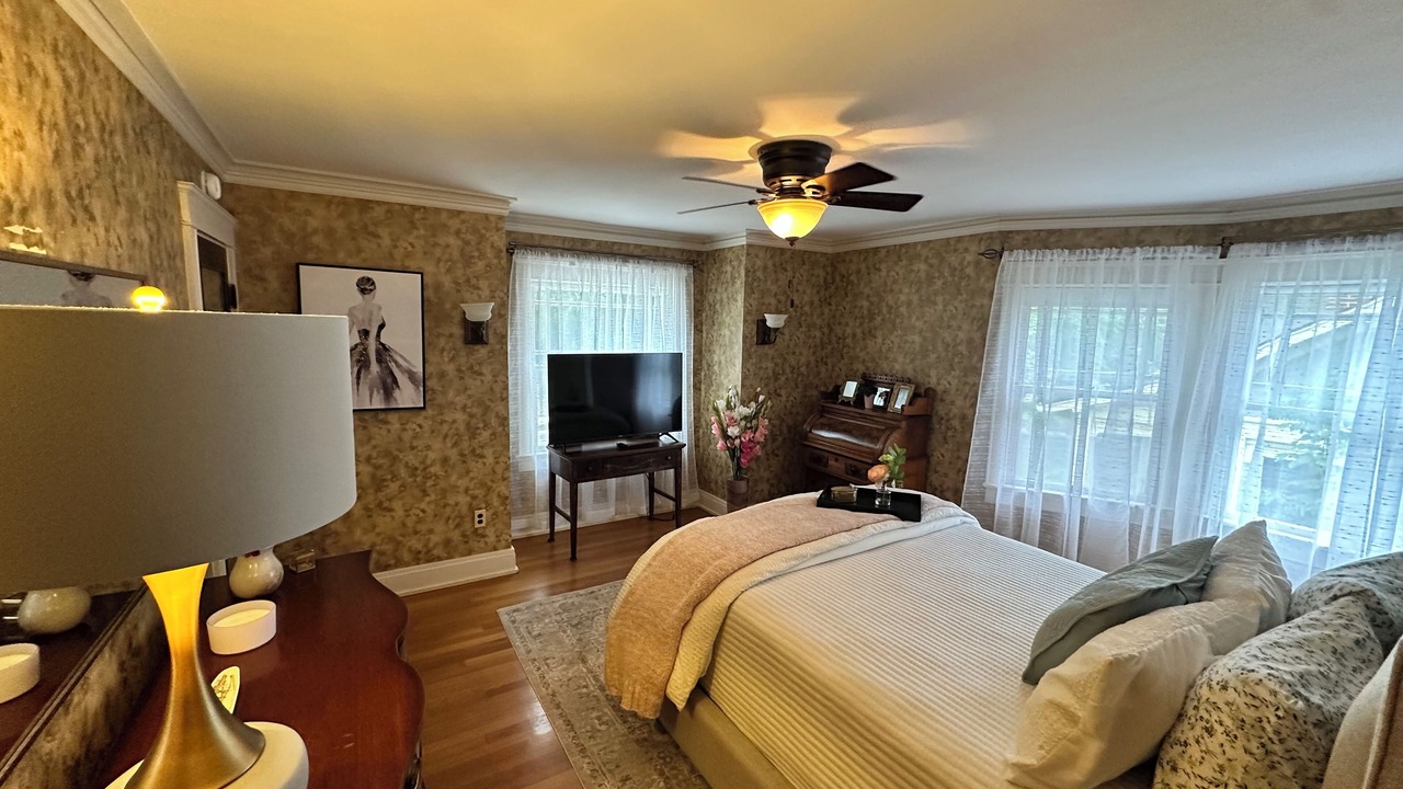 Photo of Bedroom in South Kansas City