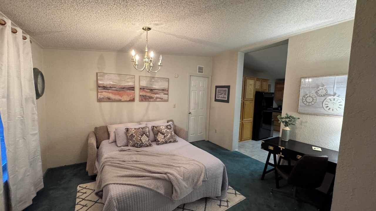 Photo of Bedroom in Navajo Dam