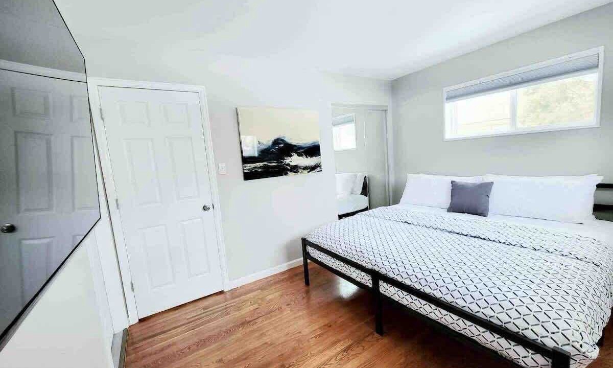 Photo of Bedroom in Dupont