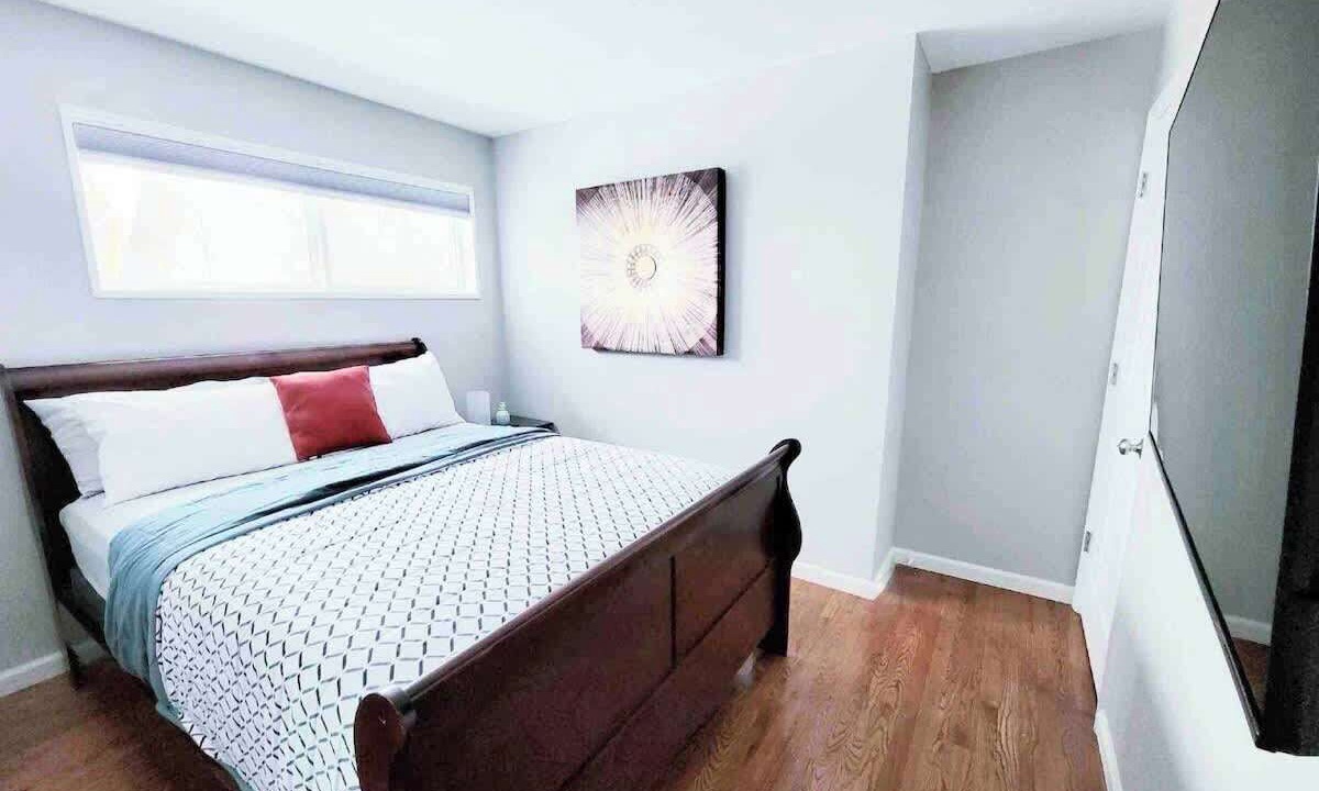 Photo of Bedroom in Dupont