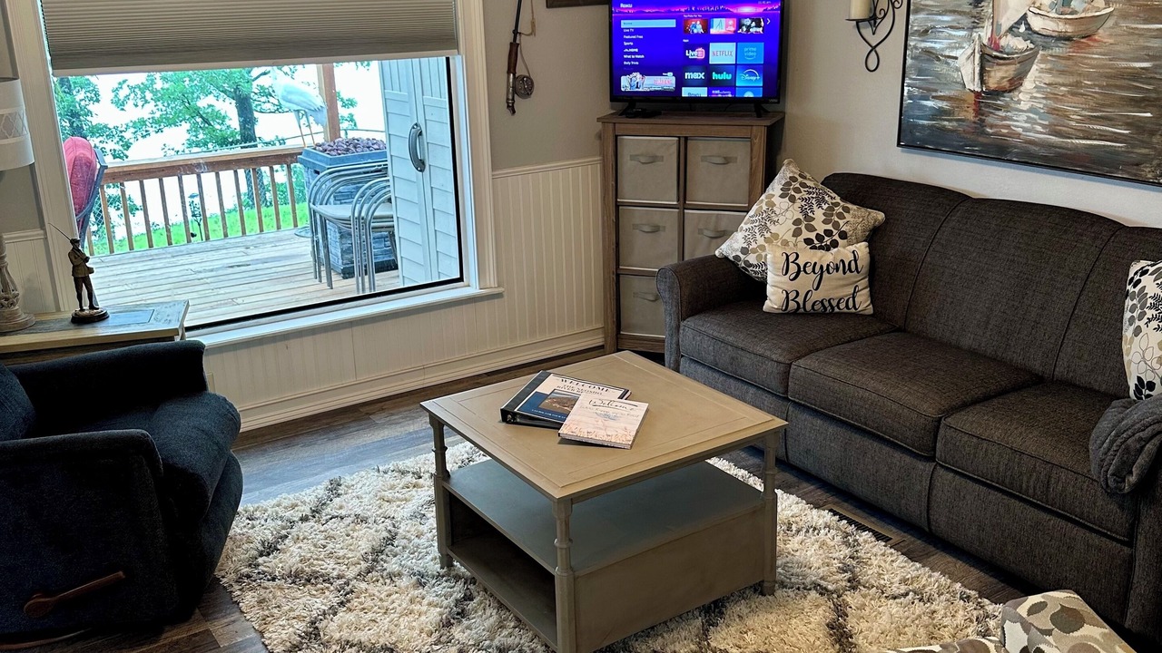 Photo of Livingroom in Wyandotte