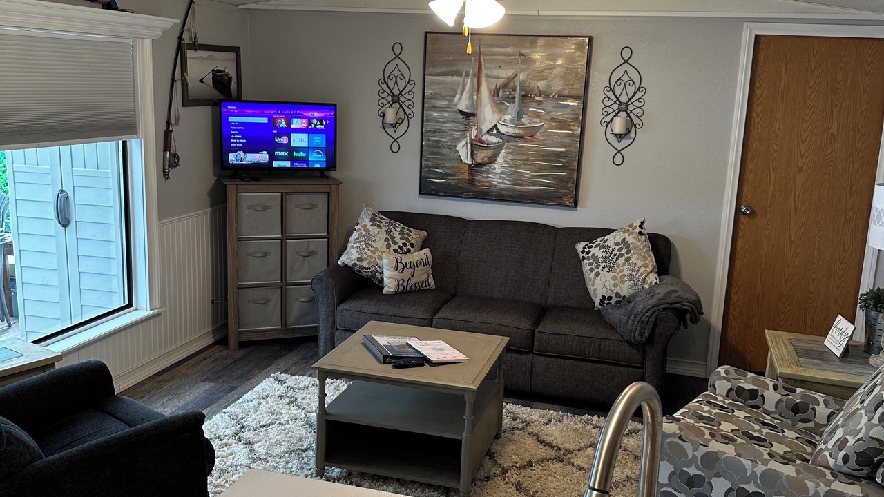 Photo of Livingroom in Wyandotte
