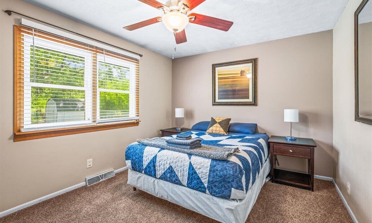 Photo of Bedroom in South Central Omaha