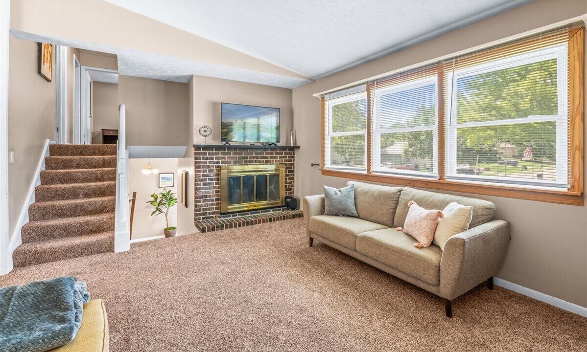 Photo of Livingroom in South Central Omaha