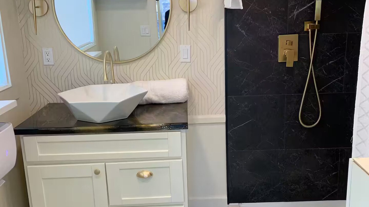 Photo of Bathroom in Pleasant Grove