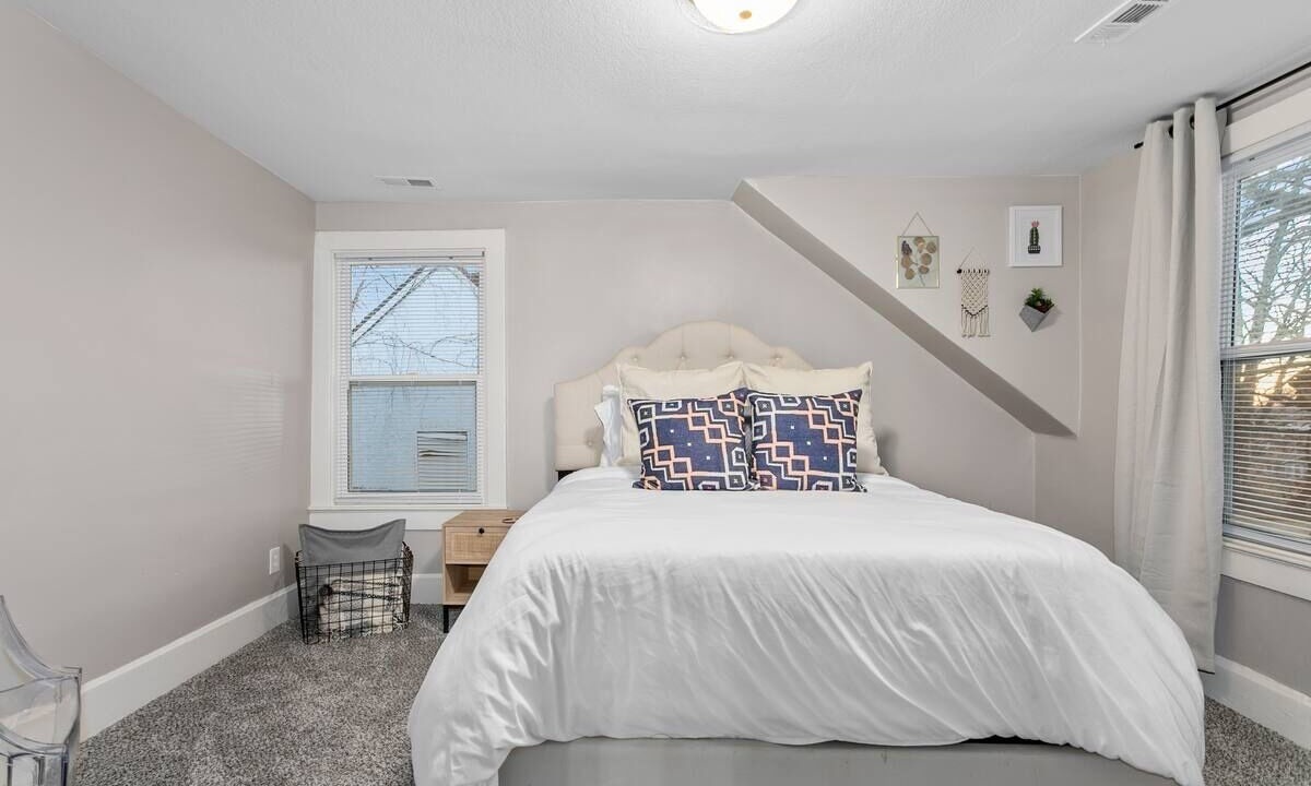 Photo of Bedroom in South Kansas City