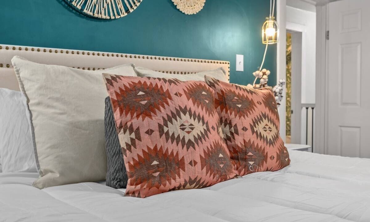 Photo of Bedroom in South Kansas City
