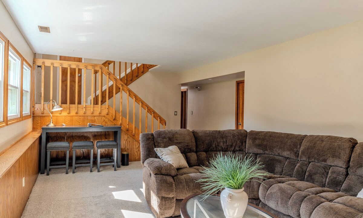Photo of Livingroom in Northwest Colorado Springs