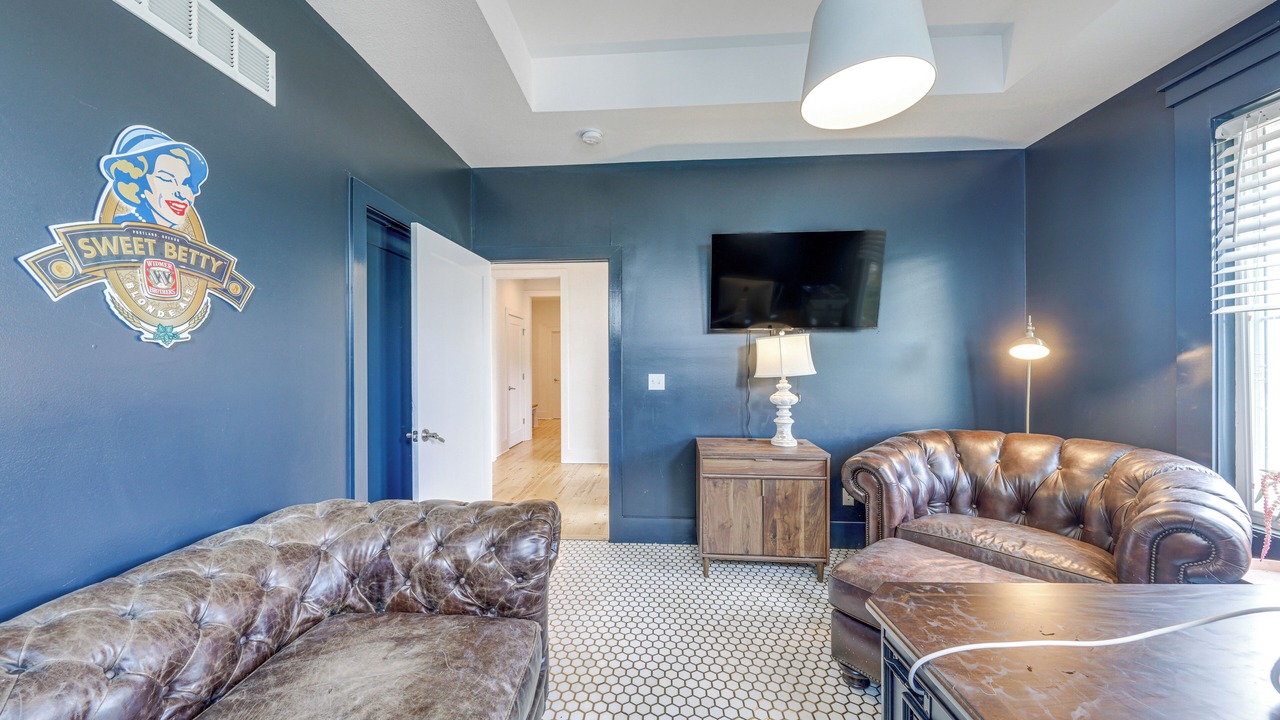 Photo of Livingroom in Bucyrus