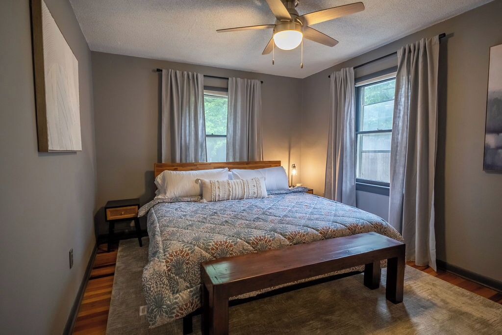 Photo of Bedroom in Lawrence