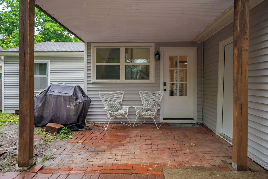 Photo of Patio Balcony in Lawrence
