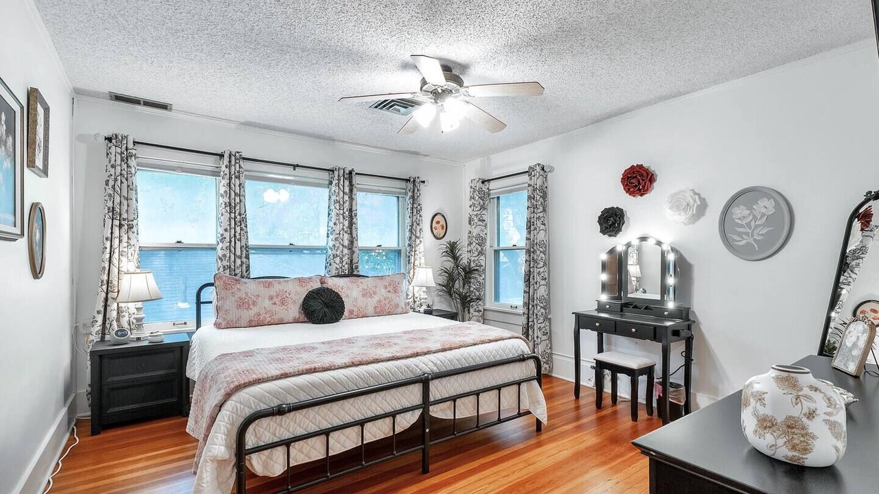 Photo of Bedroom in College Hill