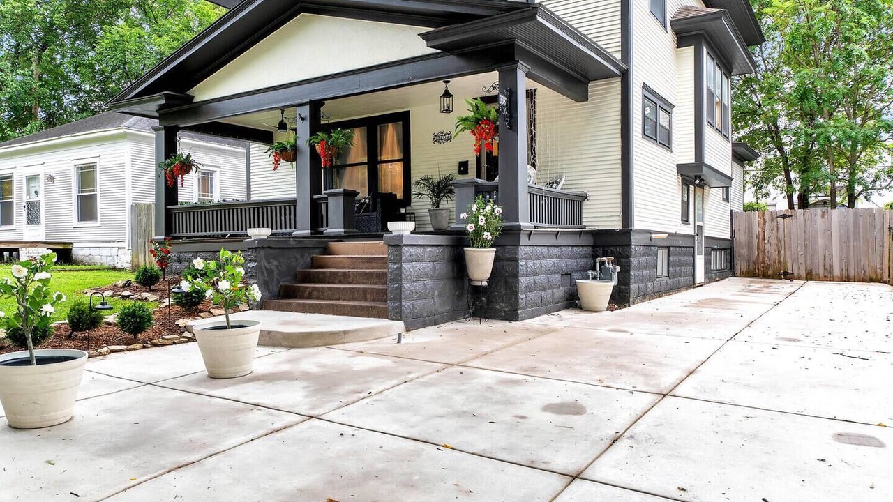 Photo of Outdoor in College Hill