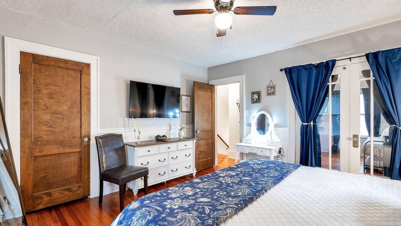 Photo of Bedroom in College Hill