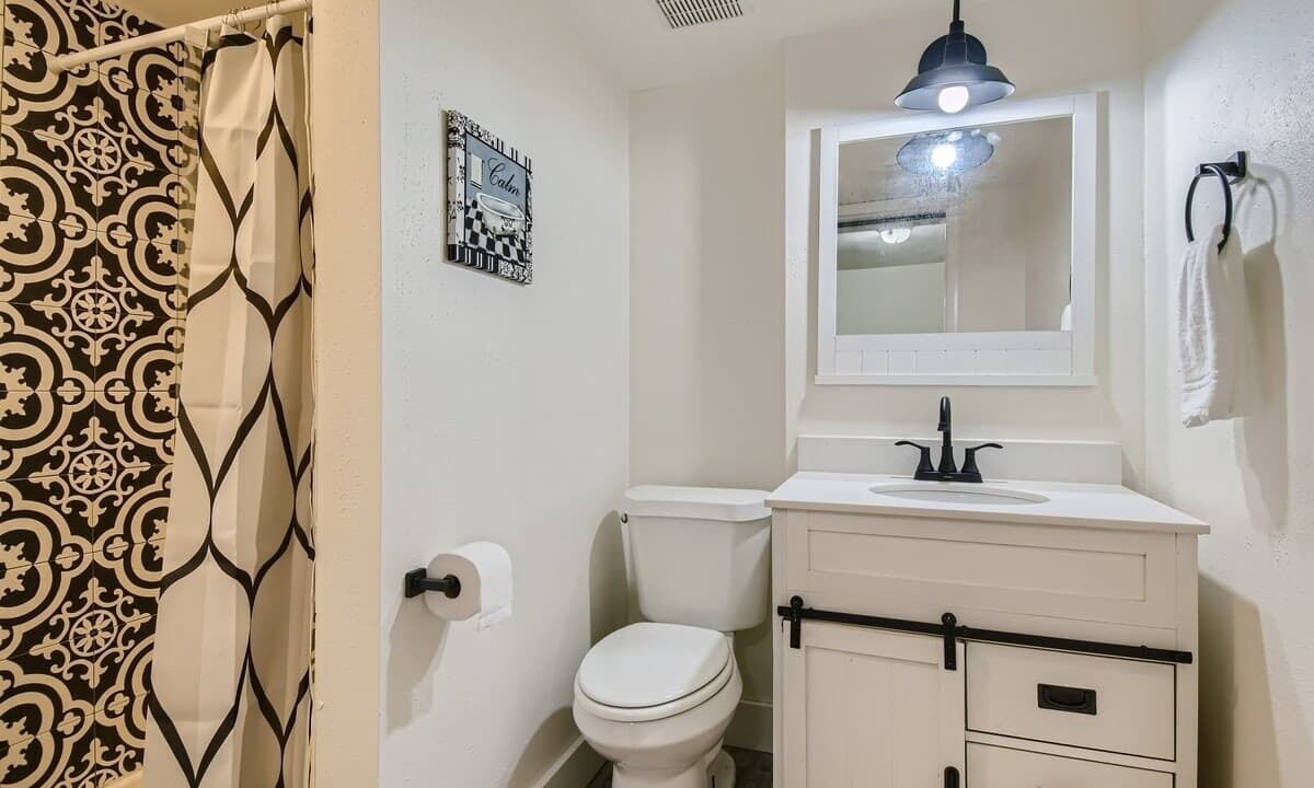 Photo of Bathroom in Thornton
