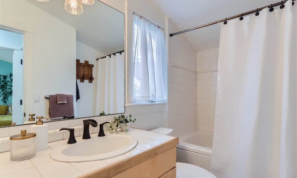 Photo of Bathroom in Lower Arapahoe