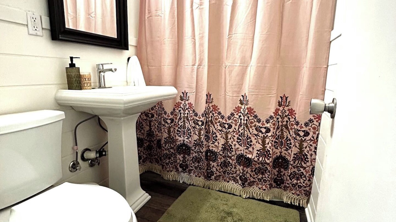Photo of Bathroom in Prairie Village