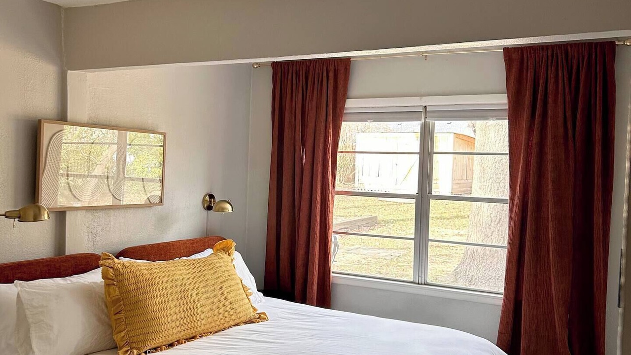 Photo of Bedroom in Prairie Village