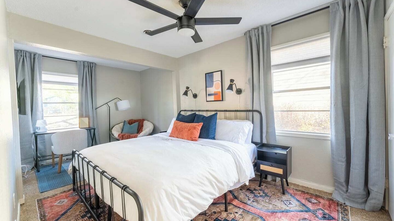 Photo of Bedroom in Prairie Village