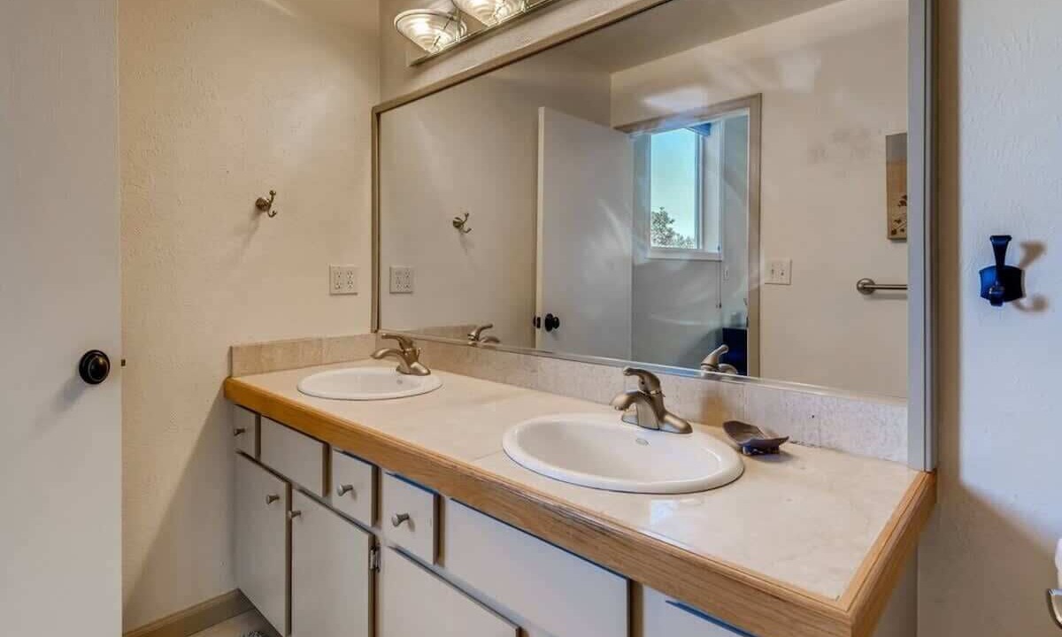 Photo of Bathroom in Old North Boulder