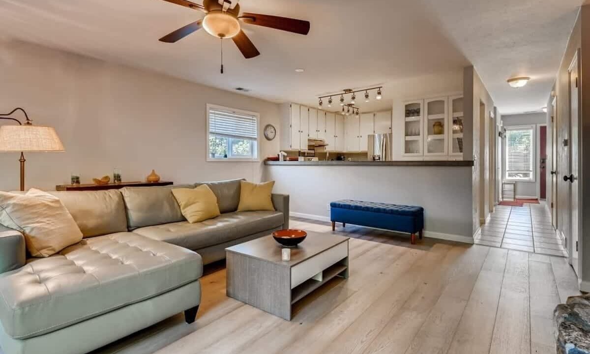 Photo of Livingroom in Old North Boulder