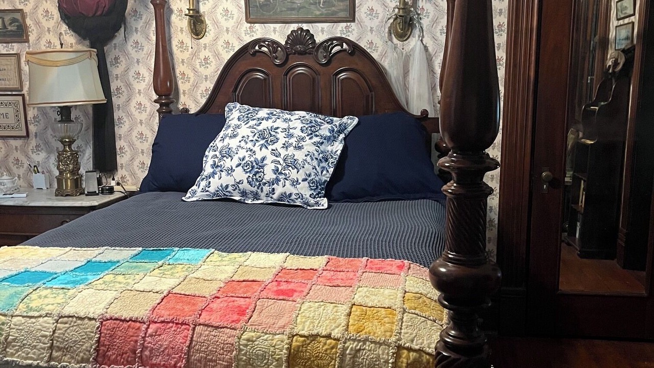 Photo of Bedroom in Near South