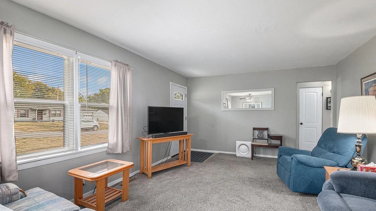 Photo of Livingroom in South Central Omaha