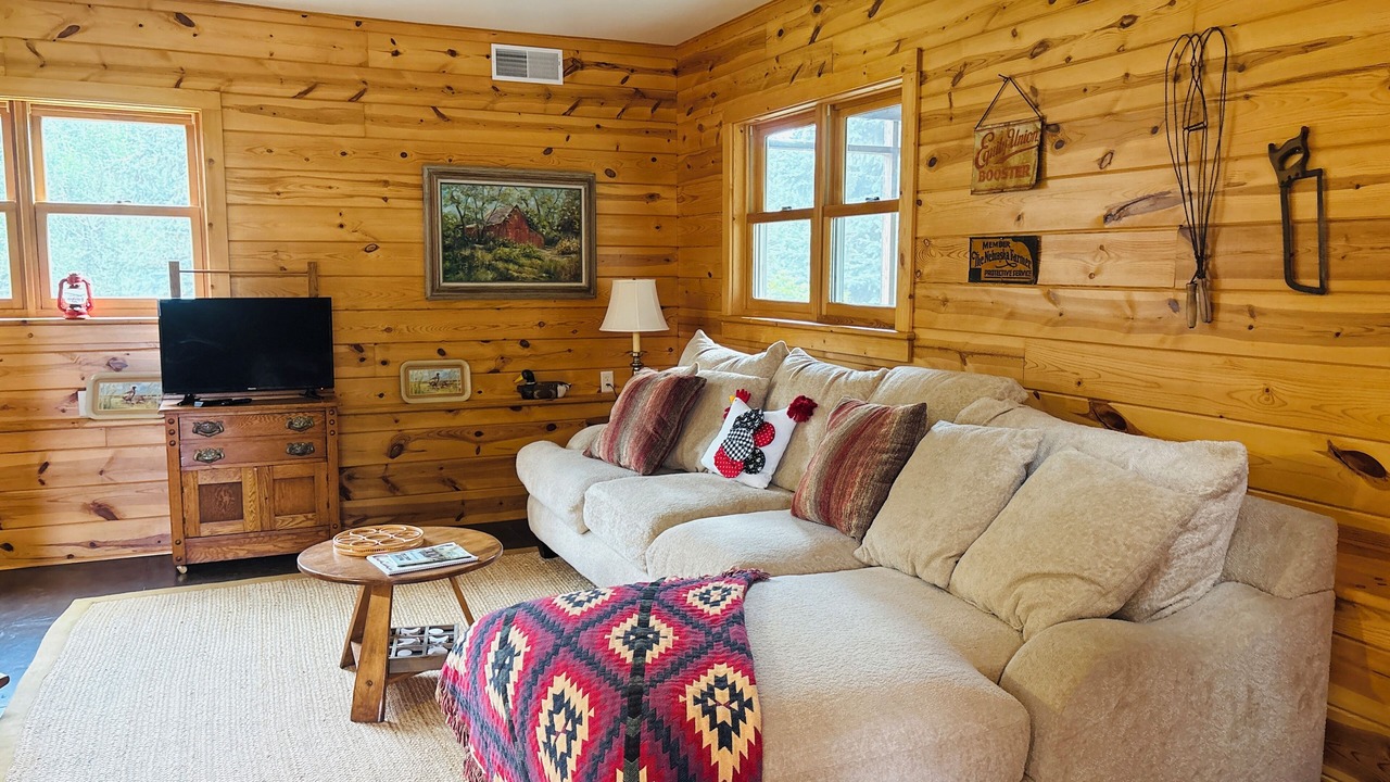Photo of Livingroom in Hartington