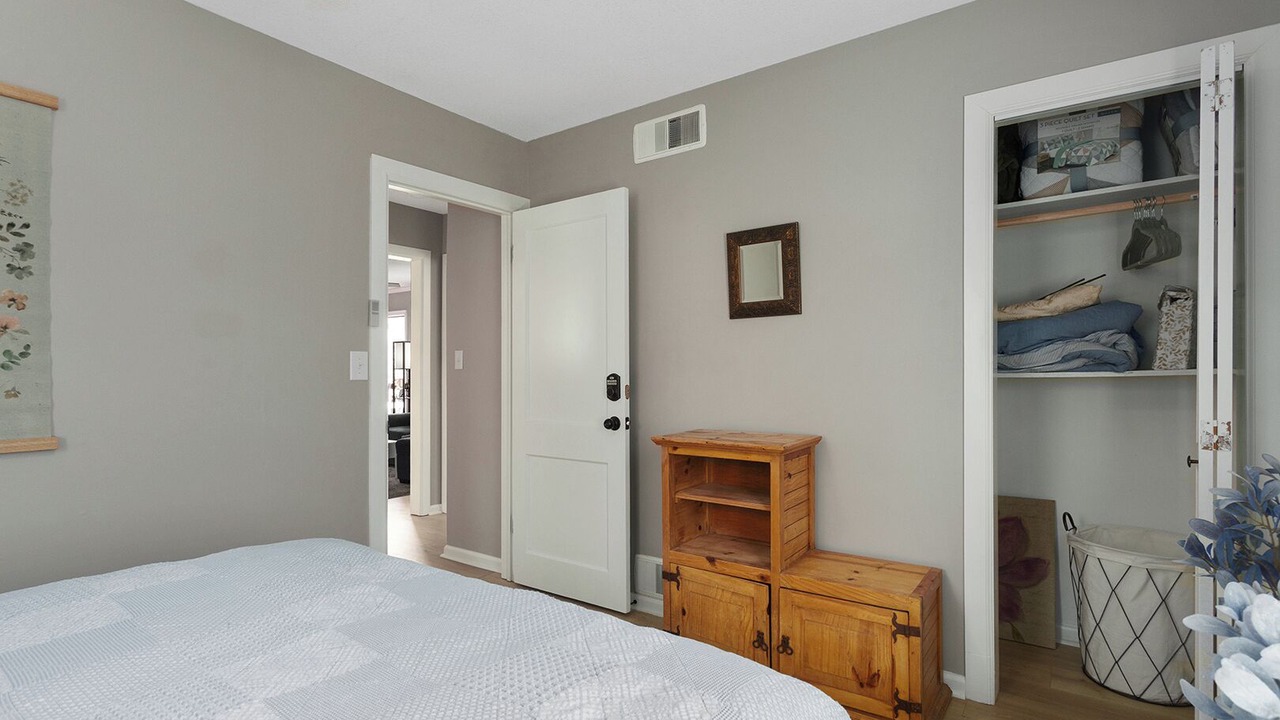 Photo of Bedroom in Rosedale