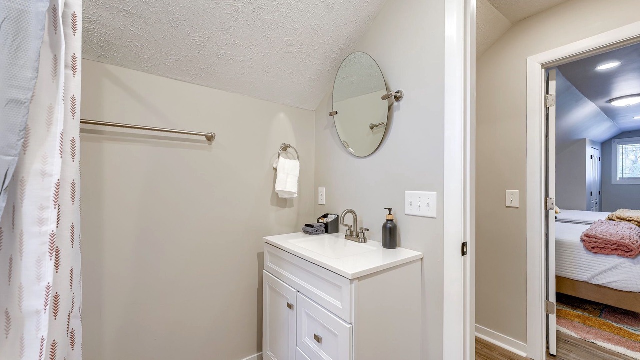 Photo of Bathroom in Dundee-Happy Hollow Historic District
