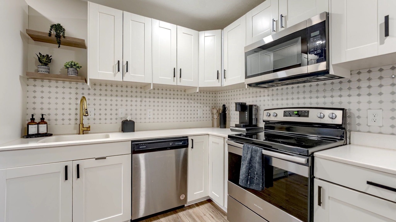 Photo of Kitchen in Dundee-Happy Hollow Historic District