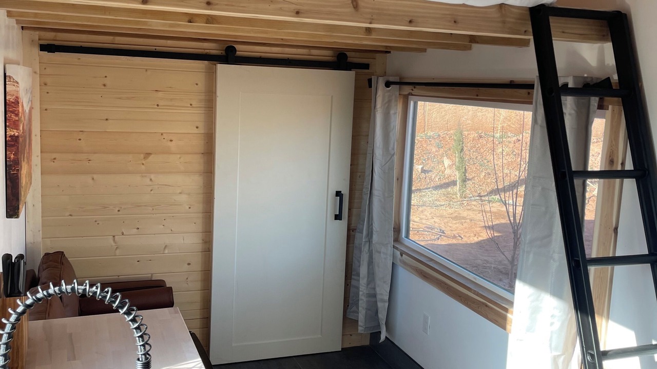 Photo of Bedroom in Hildale