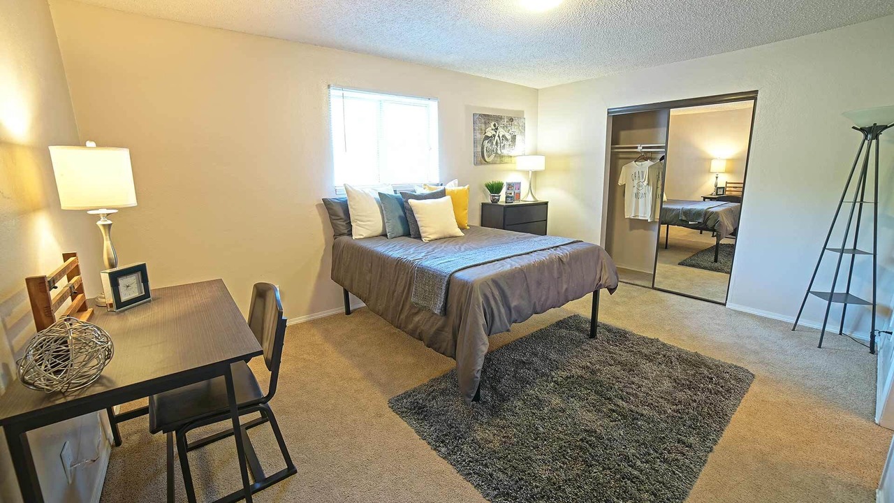 Photo of Bedroom in Lawrence