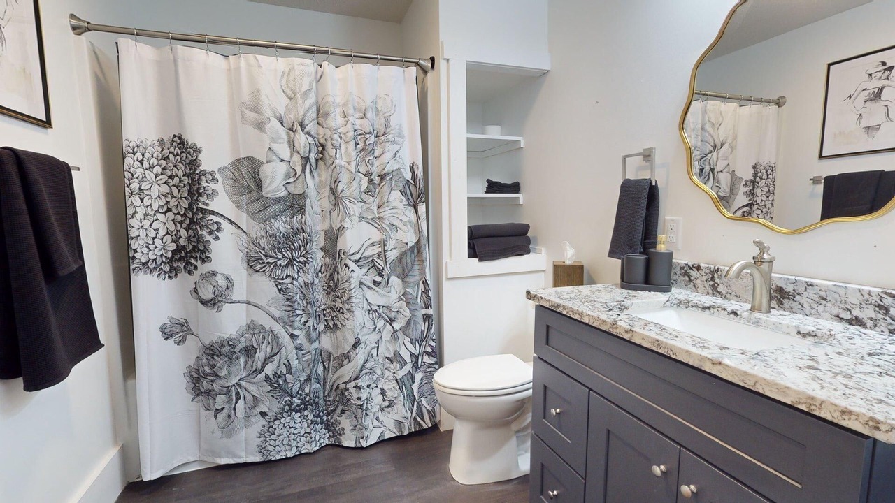 Photo of Bathroom in Grand Island