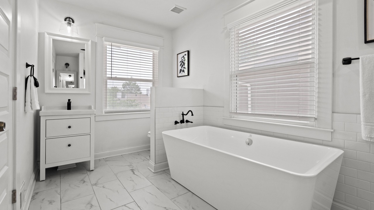 Photo of Bathroom in Hanover Place