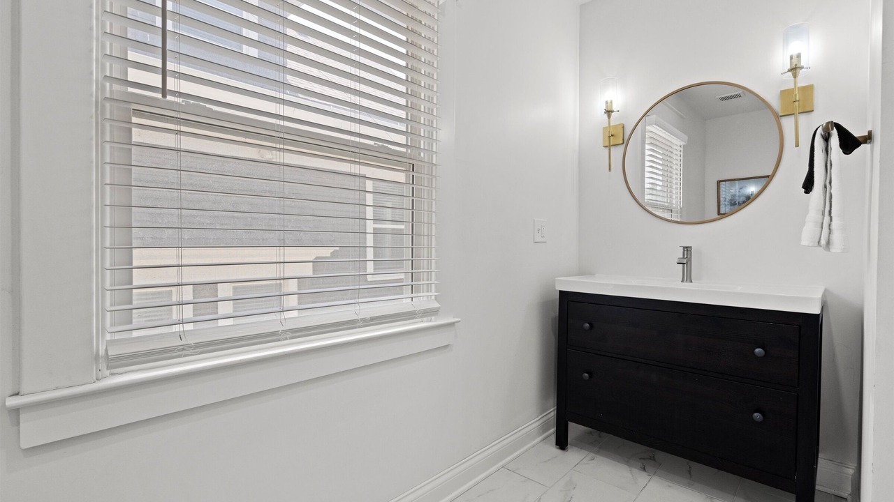 Photo of Bathroom in Hanover Place