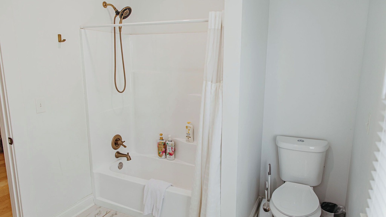 Photo of Bathroom in Hanover Place