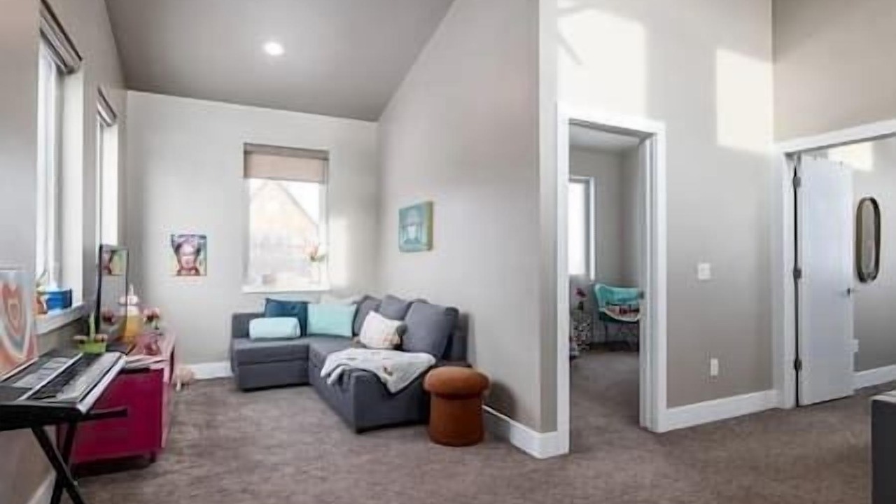 Photo of Livingroom in Eden