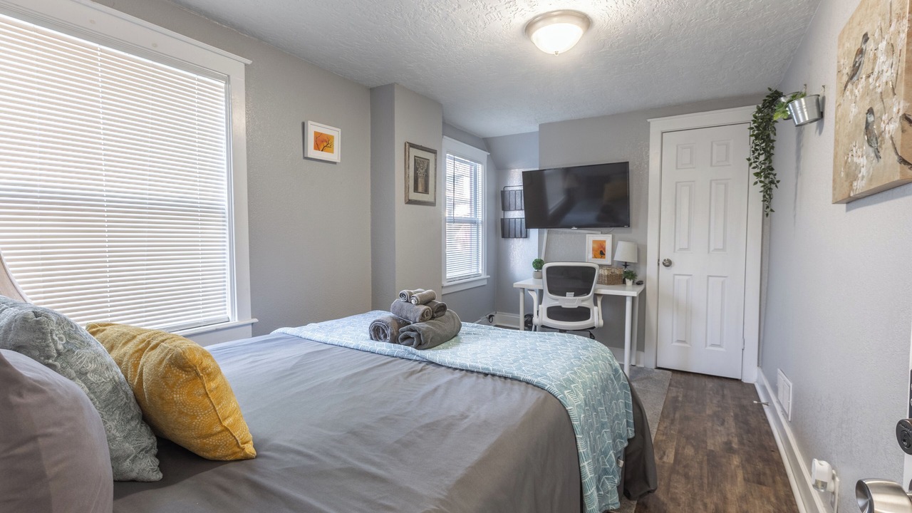 Photo of Bedroom in South Hyde Park