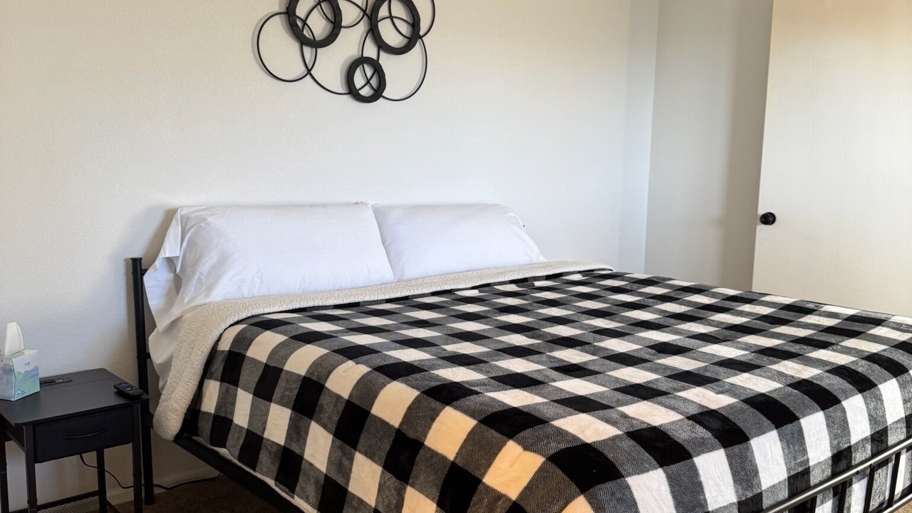 Photo of Bedroom in Aztec
