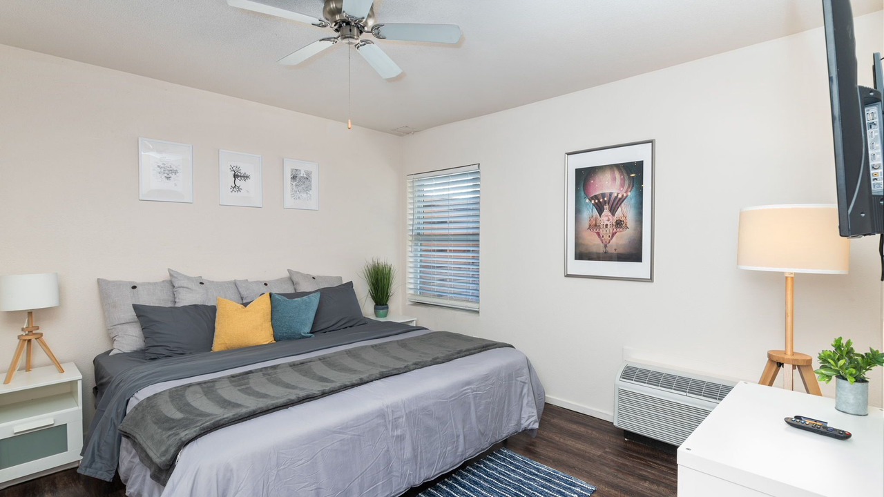 Photo of Bedroom in Overland Park